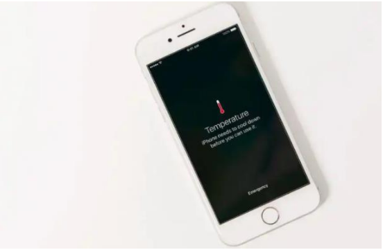 湾岭镇苹果手机维修分享iPhone 手机发热如何快速降温 